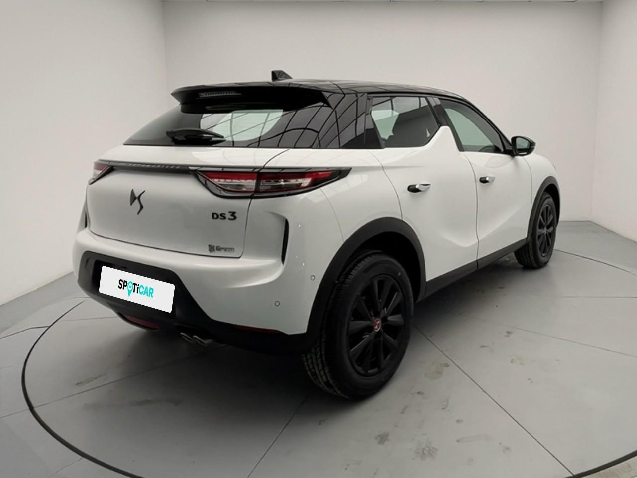 Ds Ds 3 puretech 130 eat8 performance line — photo 5