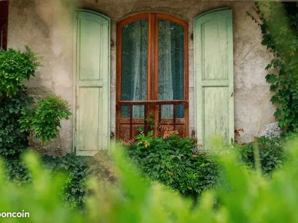 Studio meublé au calme