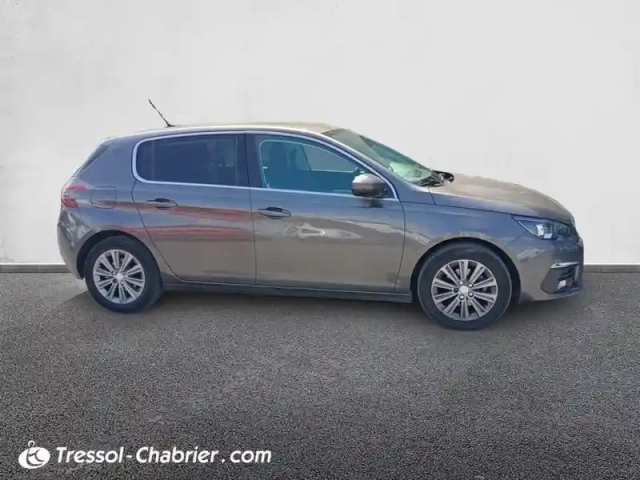 Peugeot 308 puretech 130ch s&amp;s eat8 allure pack — photo 28