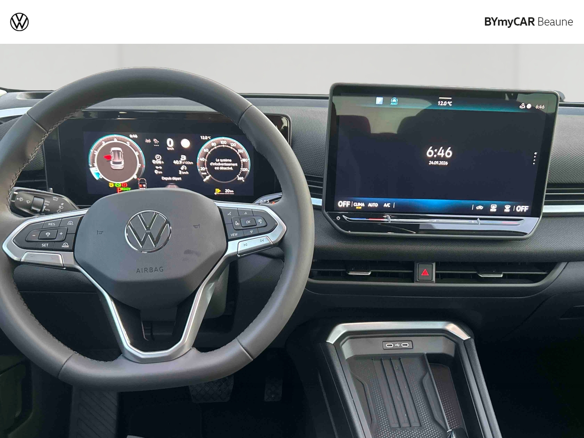 Volkswagen T-Roc 1.5 eTSI Hybrid 116 ch DSG7 — photo 9