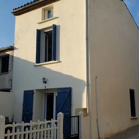 Maison de ville avec cour