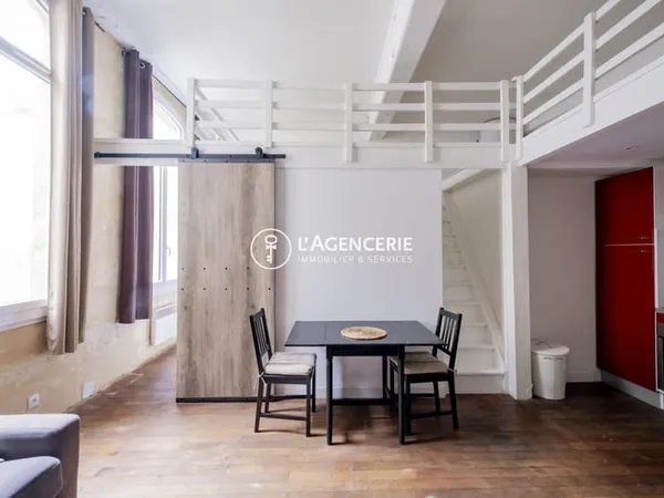 Appartement 2 piéces et une mezzanine meublé - Chartrons