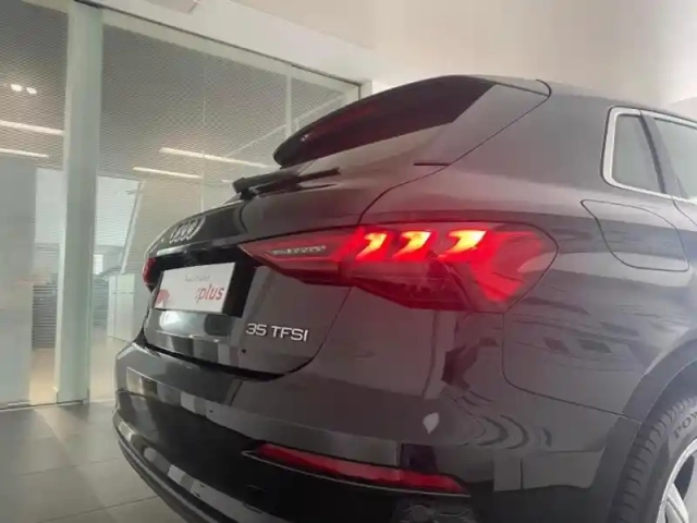 Audi A3 sportback 35 tfsi 150ch business line — photo 8