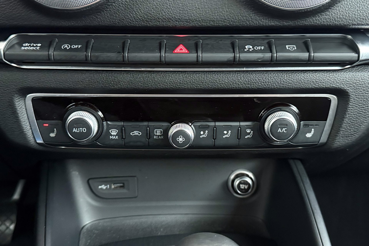 Audi A3 Sportback — photo 17