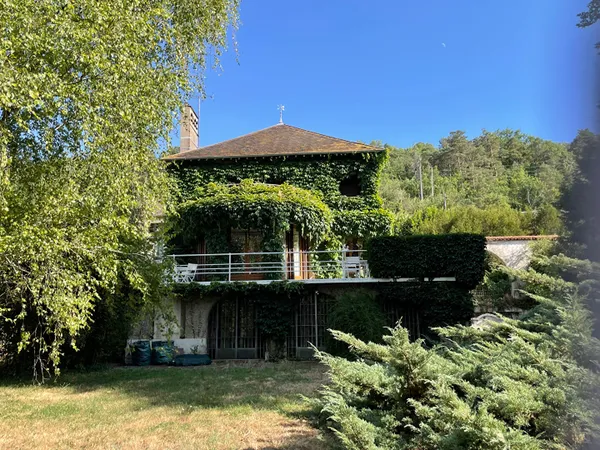Maison bourgeoise 8 pièce(s) 173 m2