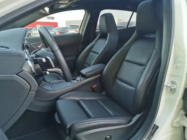 Mercedes Gla 220 d 4matic fascination pack — photo 12