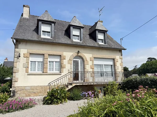 A vendre maison proche Dinan à Quevert sans travaux 4 chambres