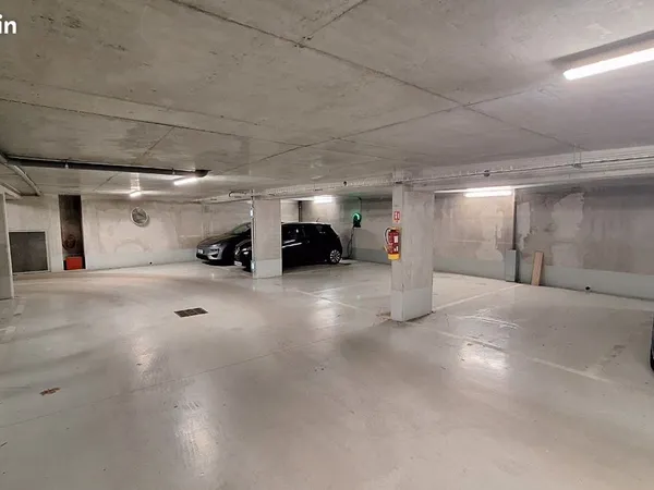 Vends place parking souterrain