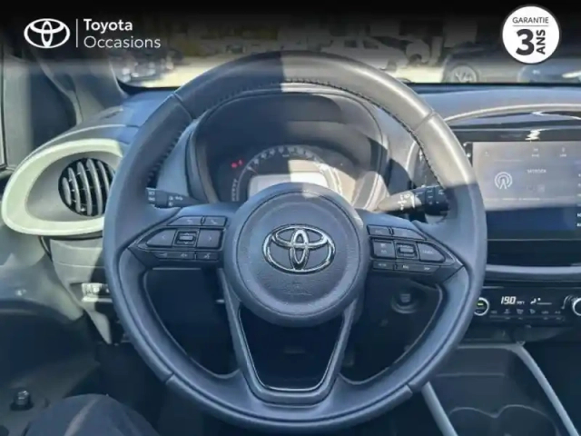 Toyota Aygo X 1.0 vvt-i 72ch air design my24 — photo 9