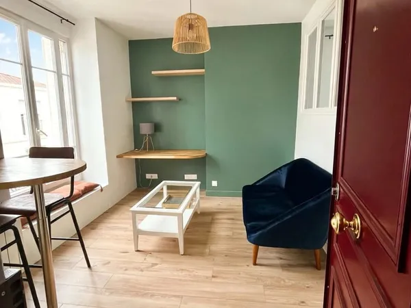 Appartement 2 pièces meublé Rue de la Renardière
