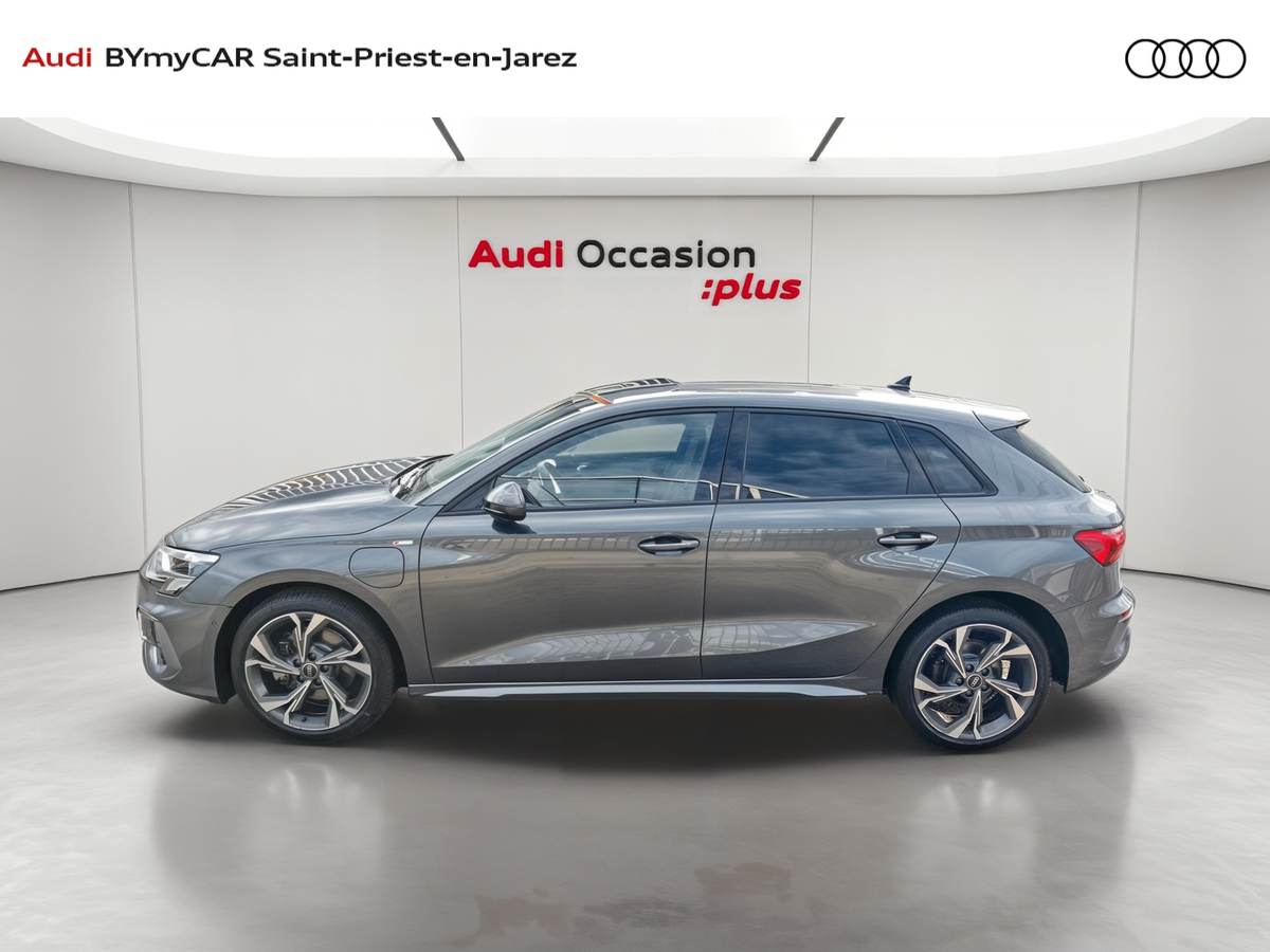 Audi A3 Sportback 40 TFSIe 204 S tronic 6 — photo 2
