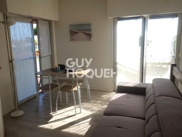 À LOUER - APPARTEMENT MEUBLÉ - EMPLACEMENT EXCEPTIONNEL