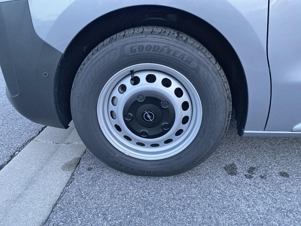 Opel Vivaro fourgon fgn taille xl bluehdi 120 s&s bvm6 — photo 11