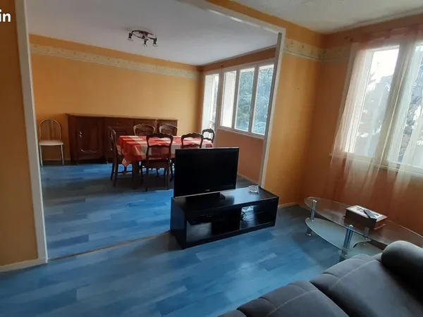 F4 au 2emme etage