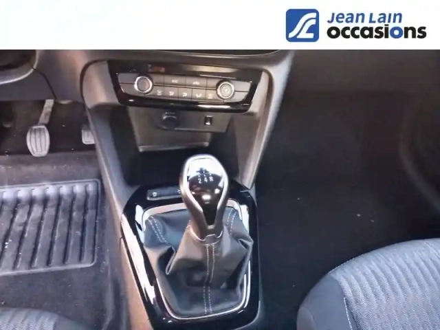 Opel Corsa 1.2 75 ch bvm5 — photo 13
