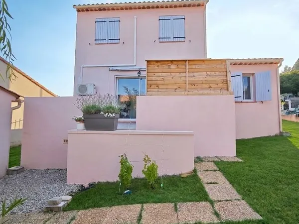 Maison 4 pièces avec garage et jardin à Gréoux-les-Bains - Quartier calme proche du Verdon