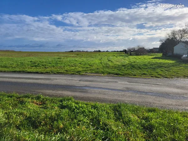 TERRAINS À BATIR à 34 le m² de 787 ou 982 m²