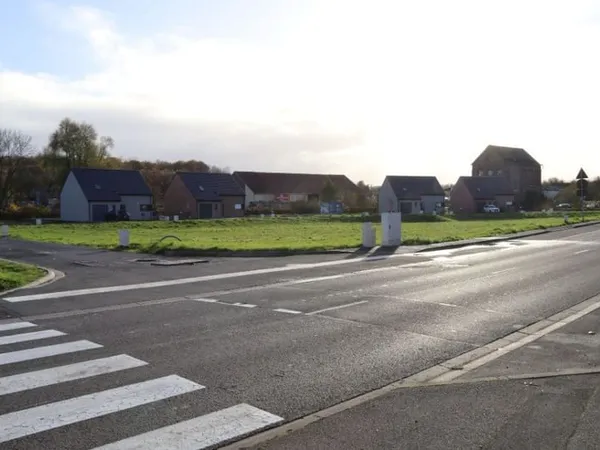 Terrain 411 m²