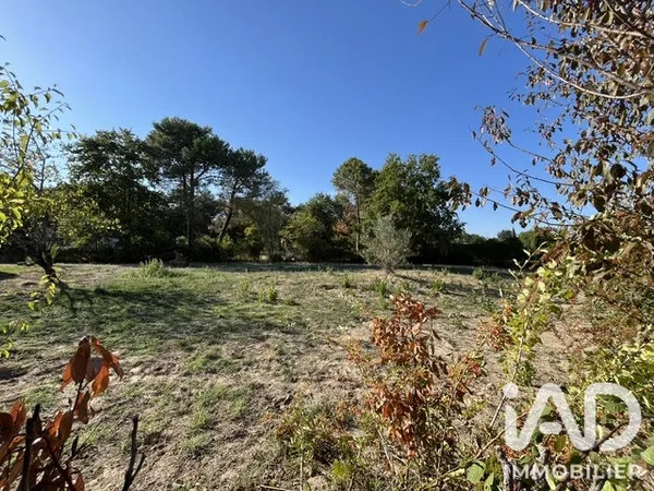 Terrain 1633 m²