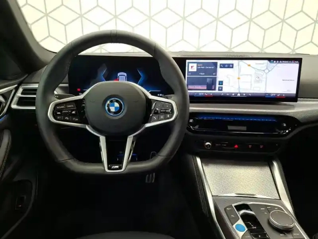 Bmw I4 edrive40 — photo 12