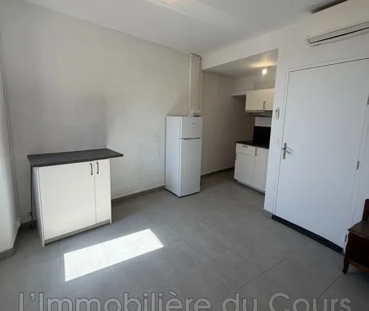 Studio 1 pièce 25 m²