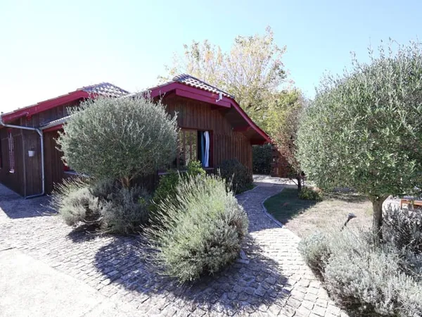 MAISON À VENDRE 4 PIÈCES PRINCIPALES + LOGEMENT ANNEXE T3 +