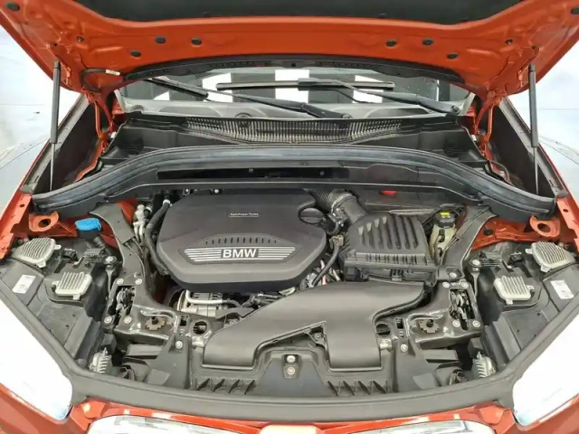 Bmw X1 sdrive 16d 116 ch — photo 10