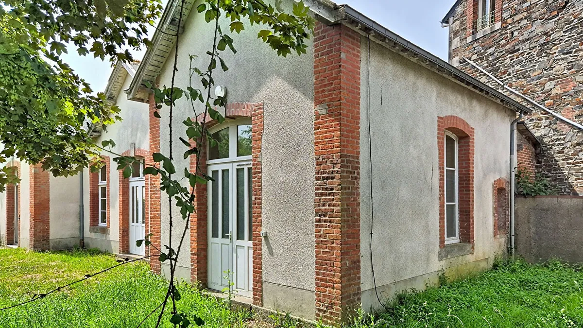 Photo 3