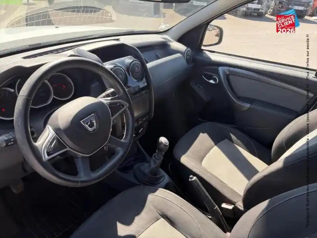 Dacia Duster 1.5 dci 110ch black touch 2017 4x2 — photo 16