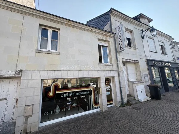 Immeuble de rapport Gennes Val De Loire 4 appartements et un local commercial