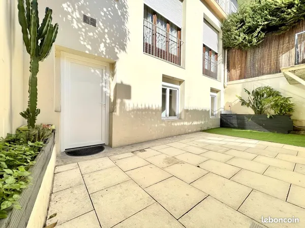 Location appartement 2 pièces avec terrasse