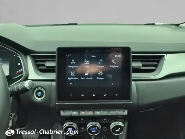 Renault Captur blue dci 115 edc intens — photo 21