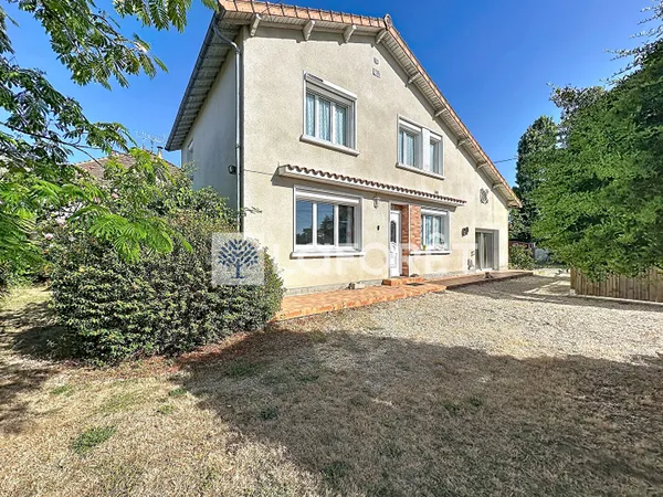 Maison 6 pièces 121 m²