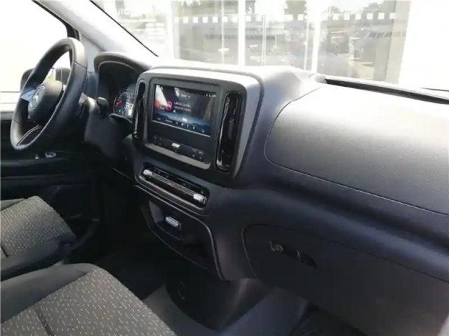Mercedes Vito 116 cdi compact bva rwd — photo 35