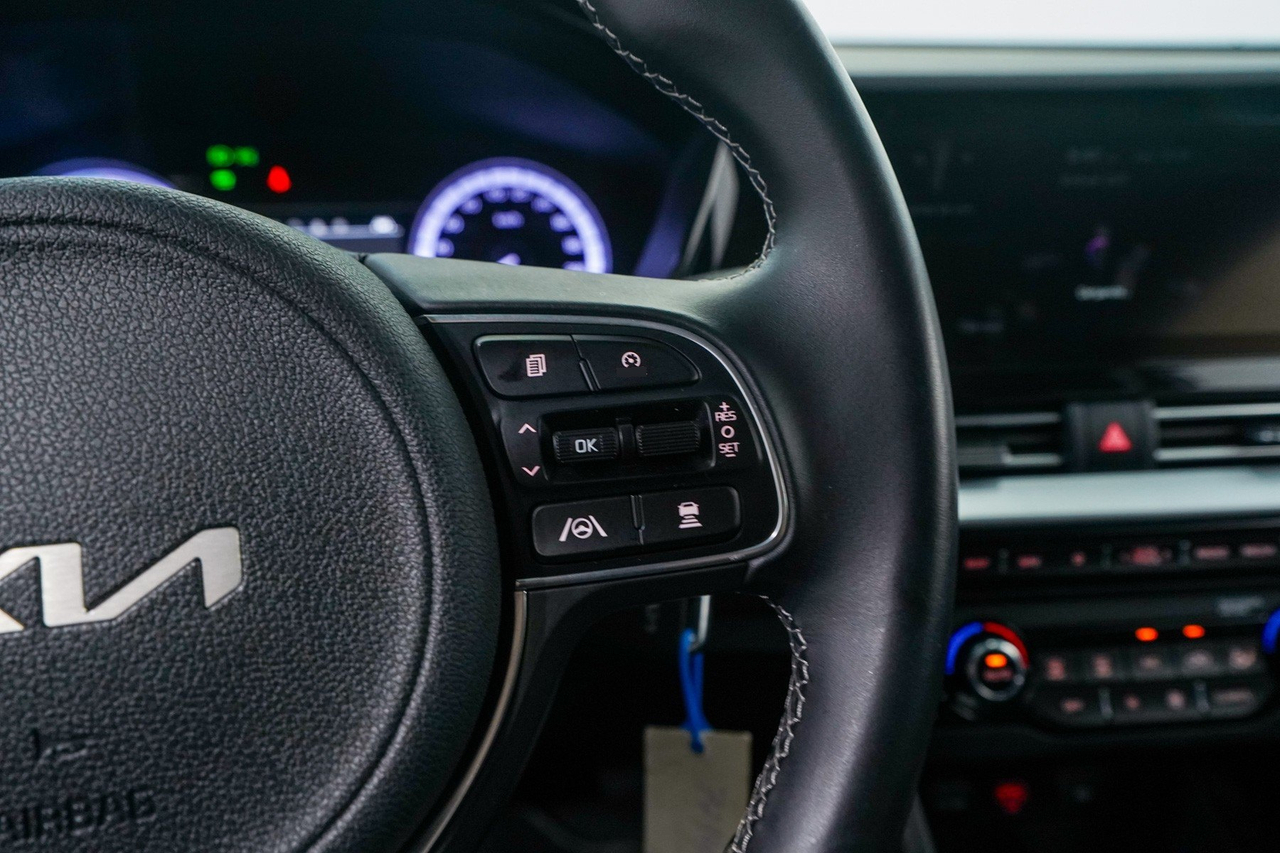 Kia Niro — photo 18