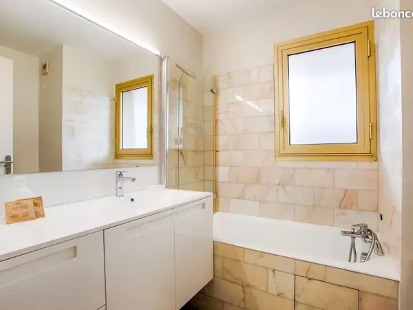 Magnifique T1 26m² , Entièrement meublé, Chauffage et eau collectif