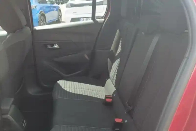 Peugeot 208 electrique 50 kwh 136ch — photo 11