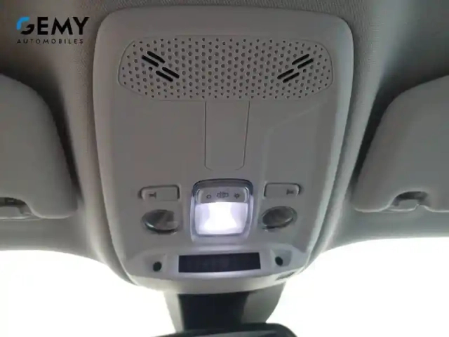 Peugeot 2008 puretech 100 s&amp;s bvm6 — photo 15