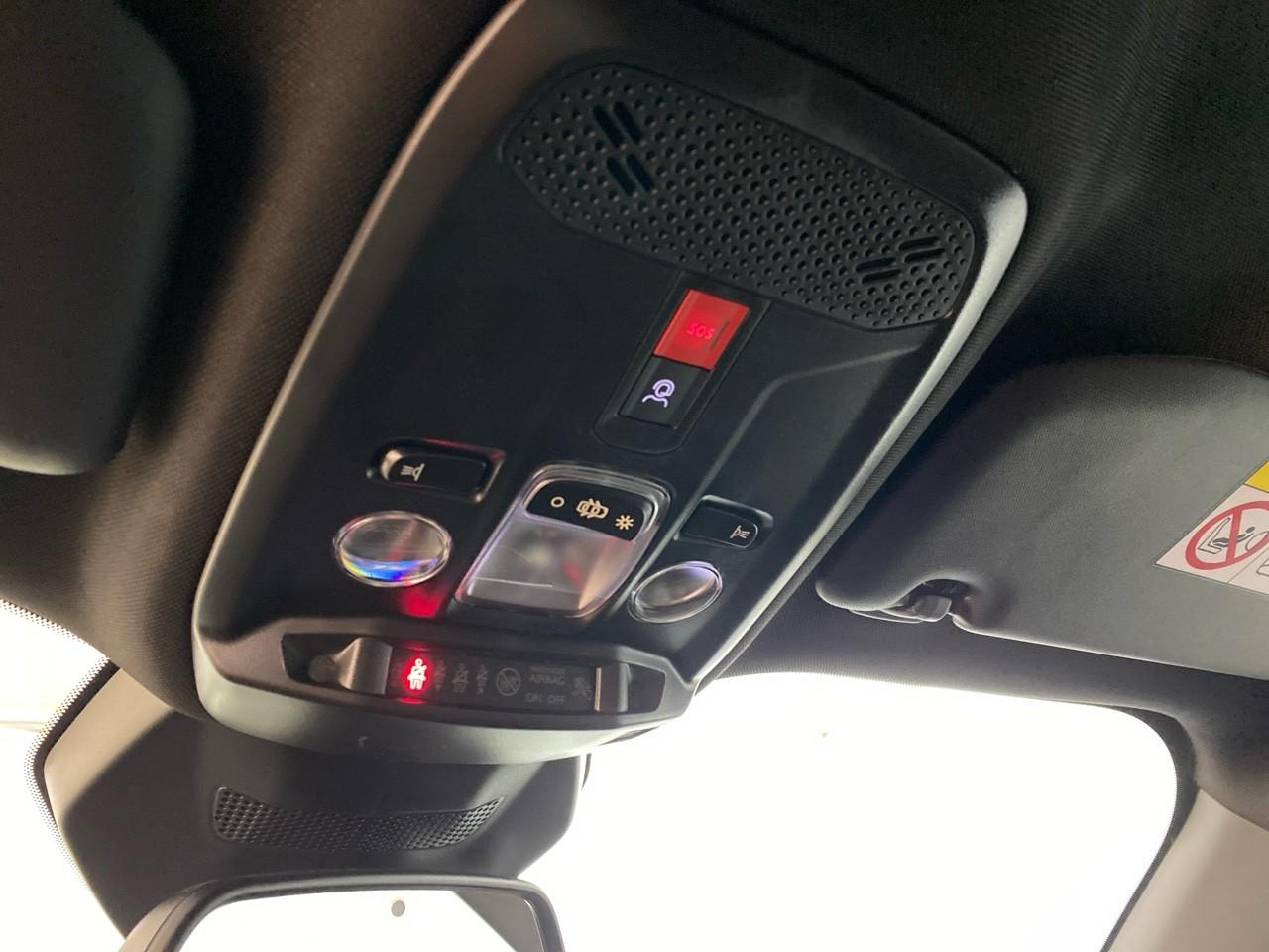 Peugeot 2008 hybrid 145 ch e-dcs6 allure — photo 19
