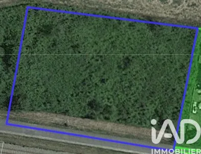 Terrain 2205 m²