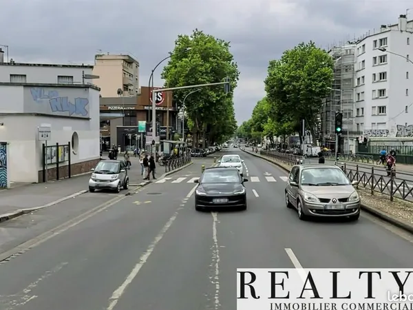 Local commercial 113 m²