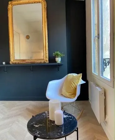 Appartement meublé de 42 m² - Centre historique de Bordeaux - Disponible le 1er Novembre2026