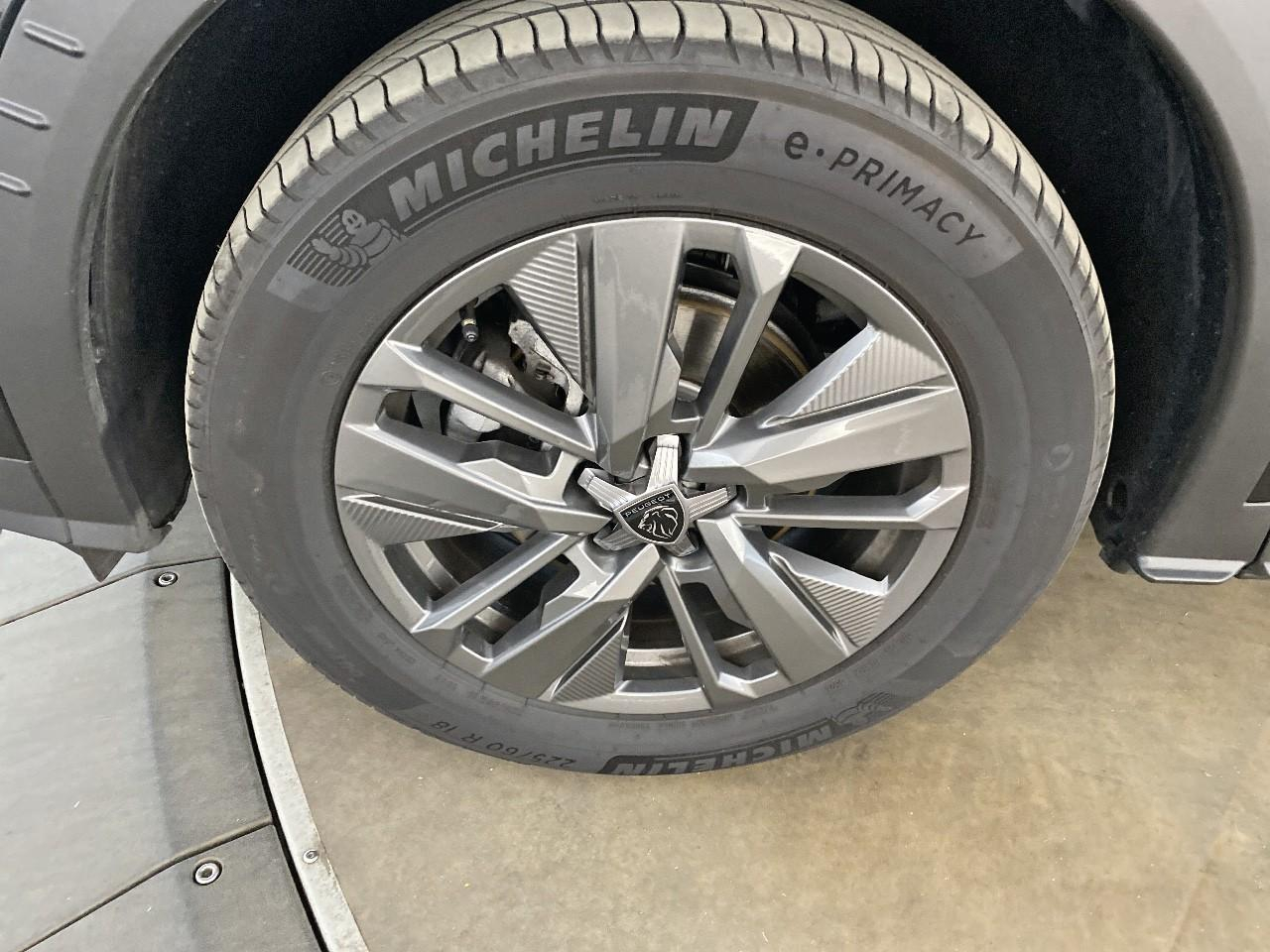Peugeot 5008 hybrid 145 ch e-dcs6 allure — photo 11