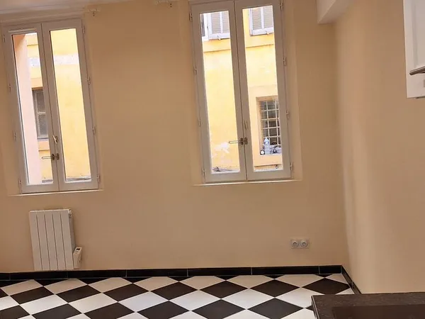 Studio refait à neuf