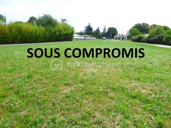 Terrain 840 m²