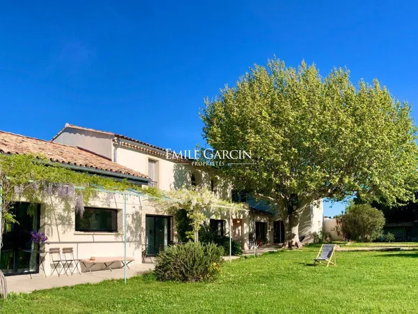 Maison 8 pièces 350 m²