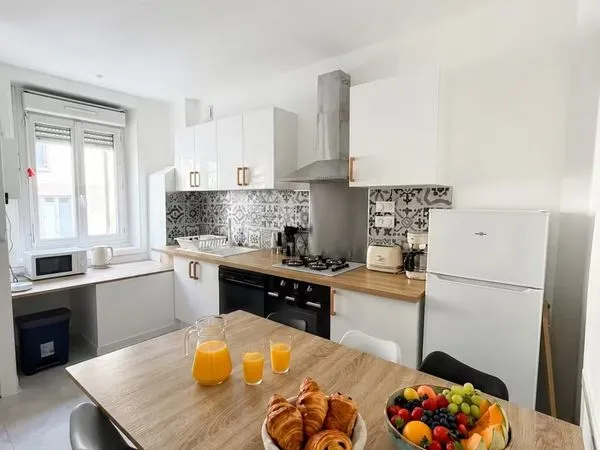 Maison familiale 8 personnes avec jardin - Tulle