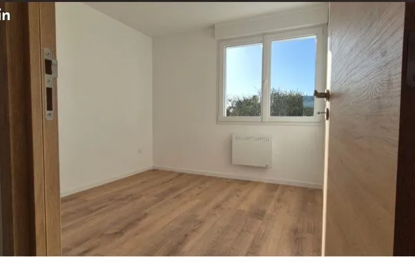 Apparemment T2 avec balcon refait à neuf