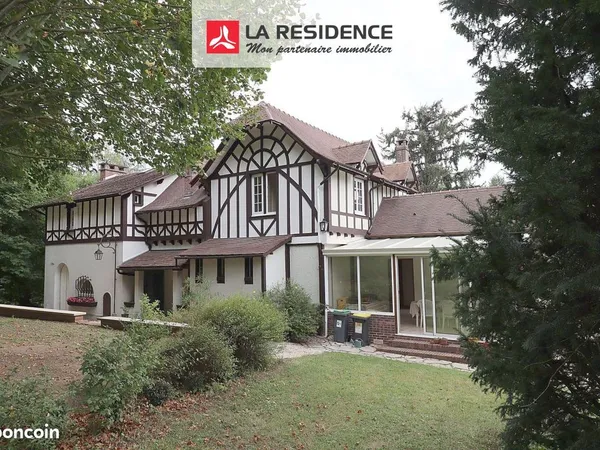 Maison de 12 pièces