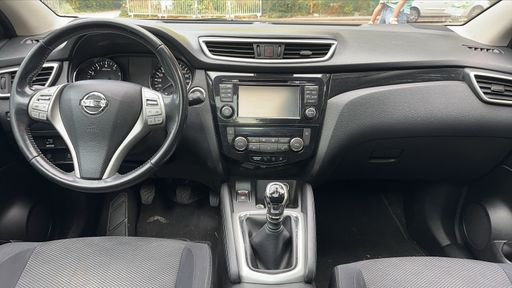 Nissan Qashqai 1.2 DIG-T 115 2WD - N-Connecta – 2015 – 100517 km – Essence – Boîte Manuelle — photo 24